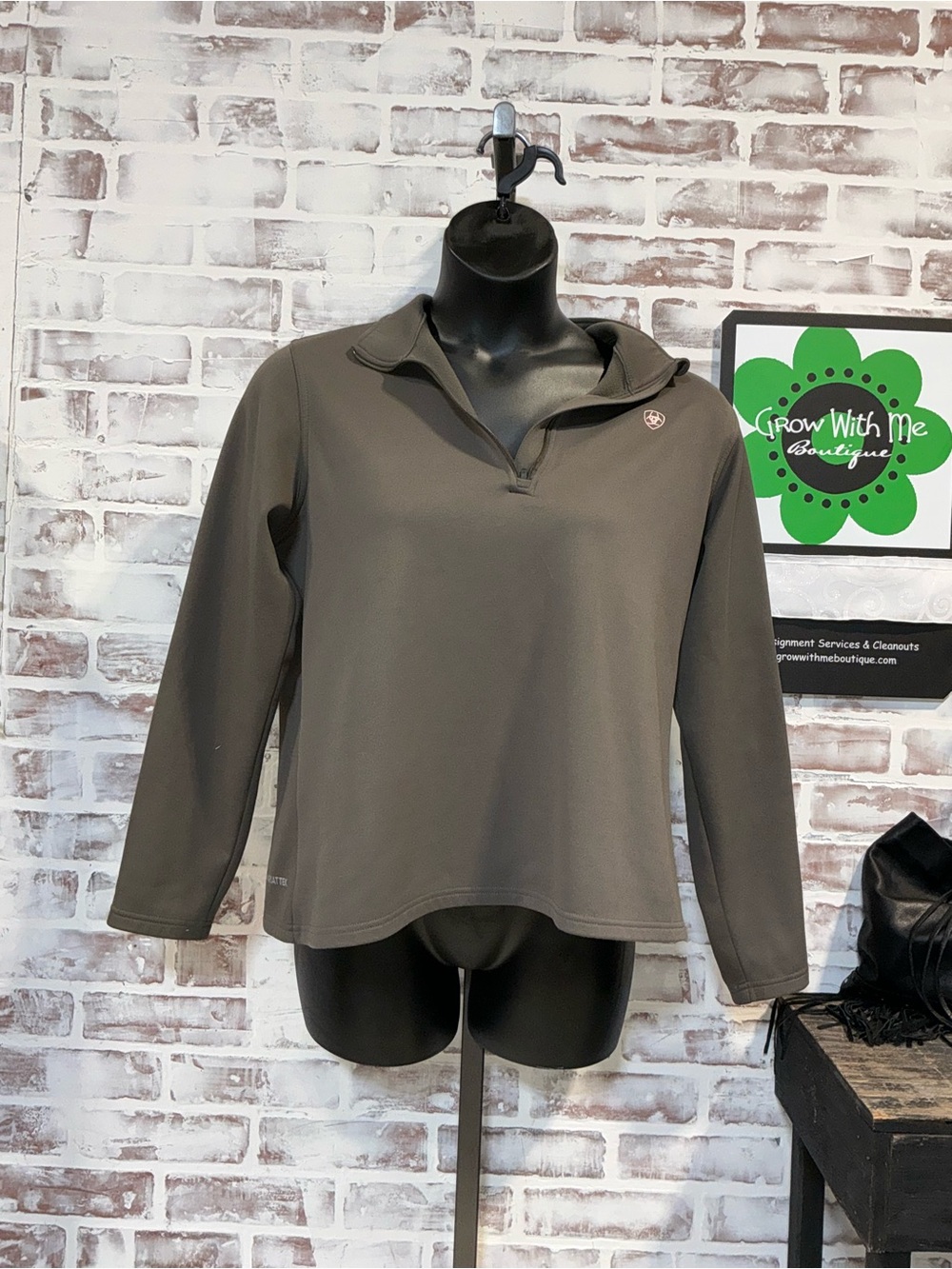 Ariat Women's  Quarter-Zip Pullover cold series